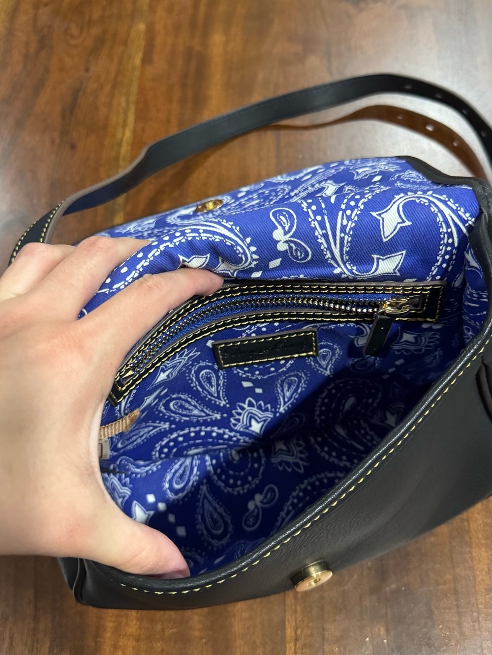 Dooney & Bourke Western Horseshoe Saddle Bag Black - Picture 4 of 9